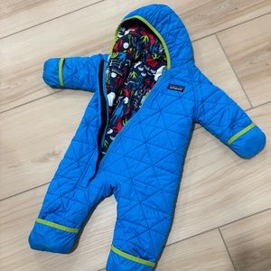 0-3 month Patagonia baby boys bunting